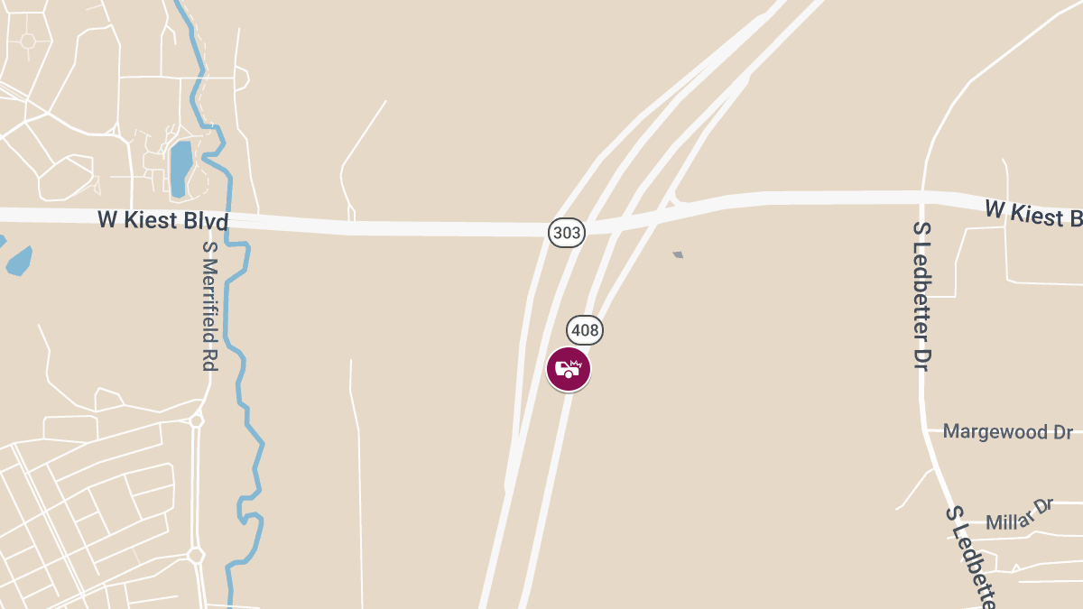 Accident With Injuries Reported on 3700 Spur 408