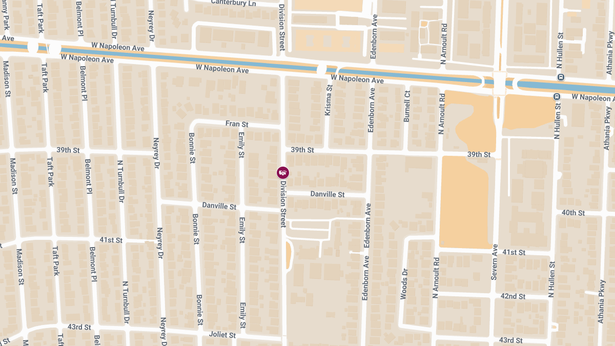 Accident With Injuries Reported on Division St