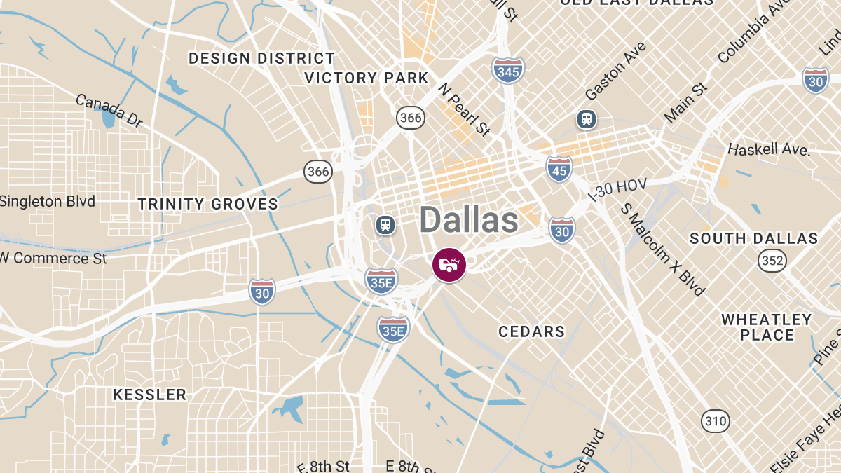 Accident With Injuries at Lamy Wines Blvd