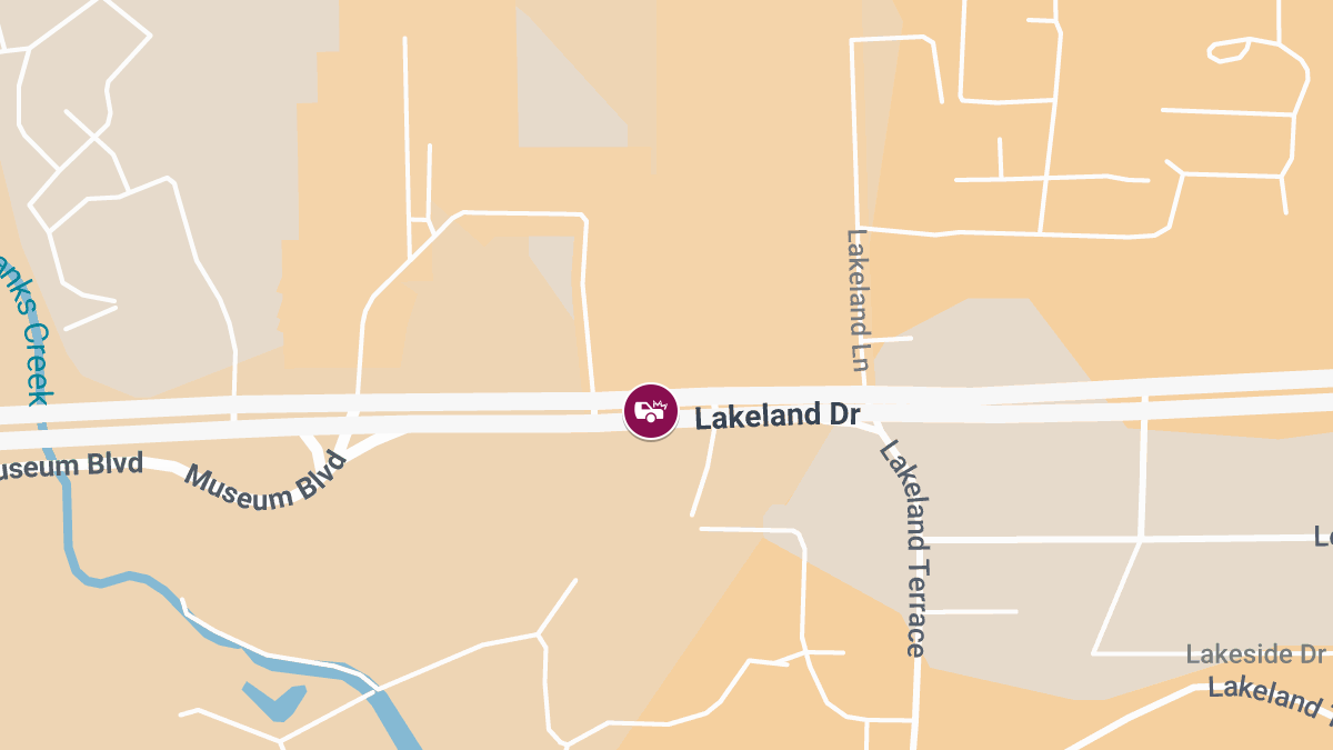 Accident With Injuries on Lakeland Dr