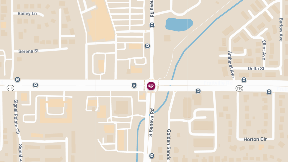 Accident at N Beneva Rd & Fruitville Rd Causes Injury