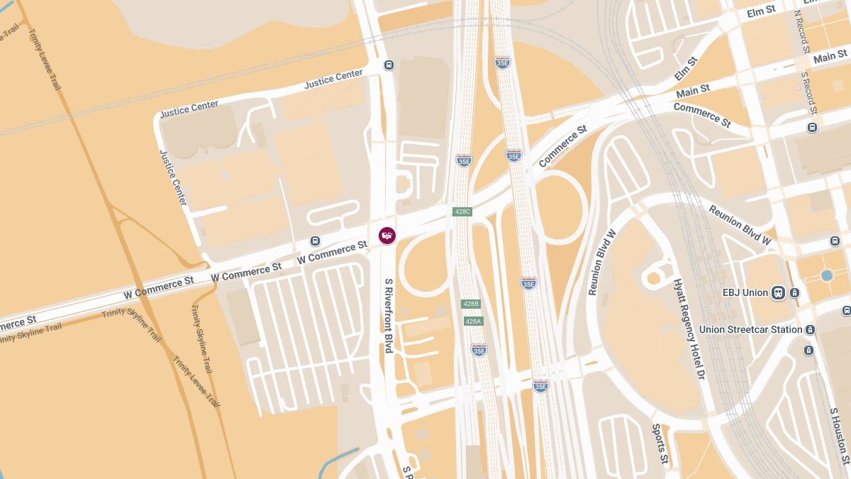 Collision With Injuries at Riverfront Blvd & Commerce St