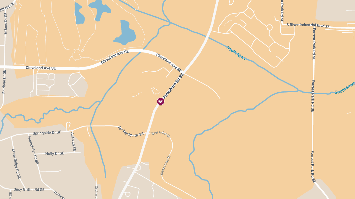 Collision on Jonesboro Rd SE Leads to Injuries
