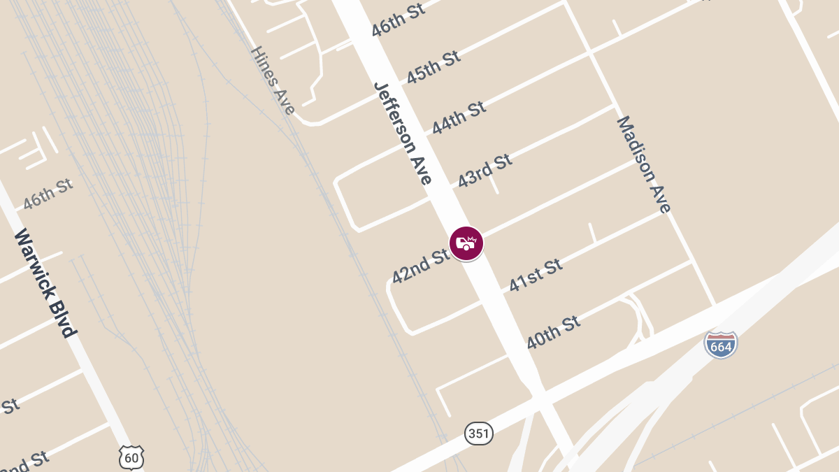 Crash With Injuries on 42nd St