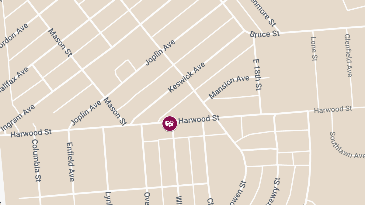 Crash With Injuries on Harwood St