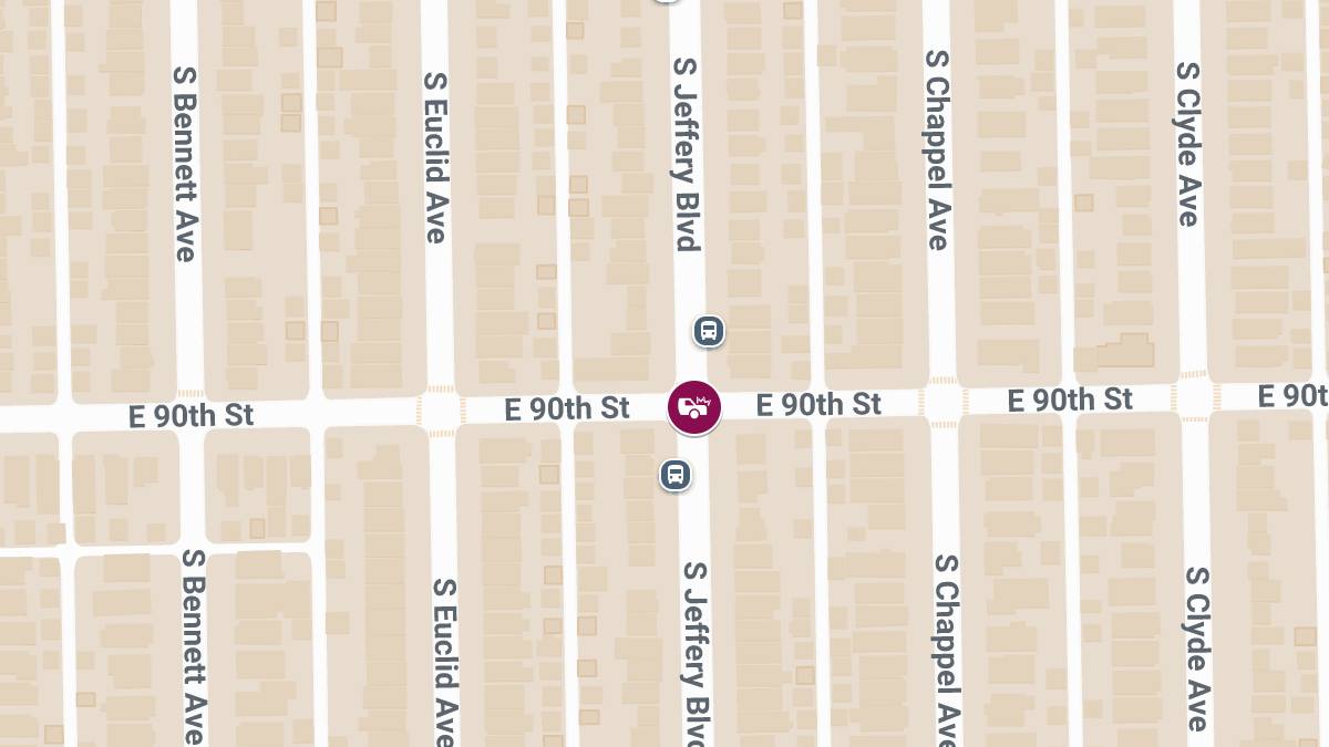 Crash at S Jeffery Blvd & E 90th St, Injuries Reported