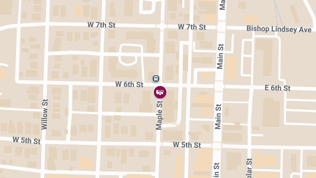 Crash on Maple St Near W 7th St Leads to Injuries