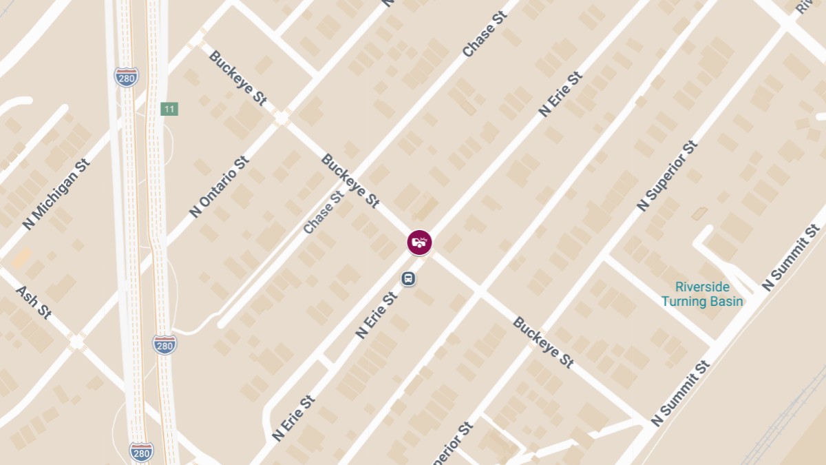Crash with Injuries at Beach St & N Erie St