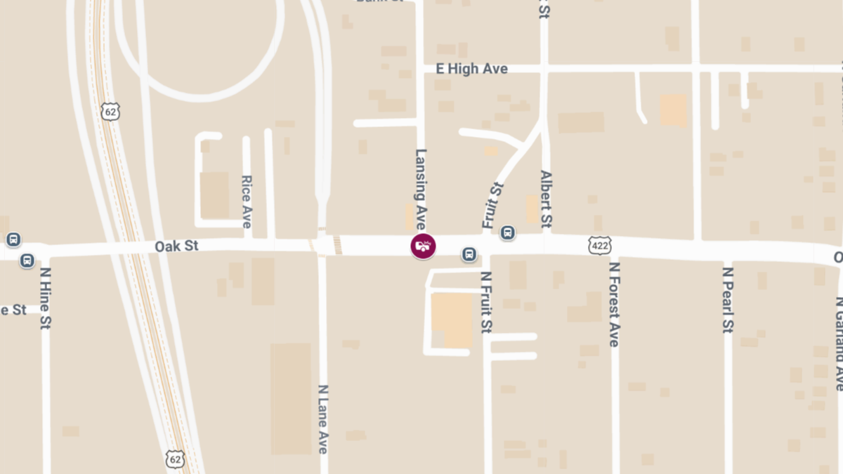Crash with Injuries at Oak St & Lansing Ave