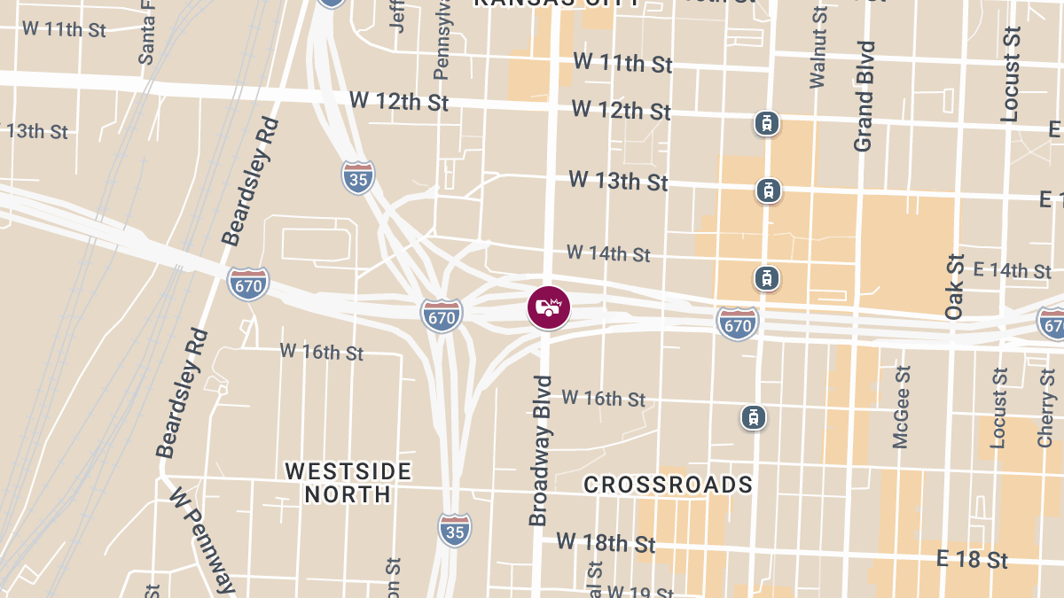 Crash with Injuries on I-670 E at Broadway Blvd