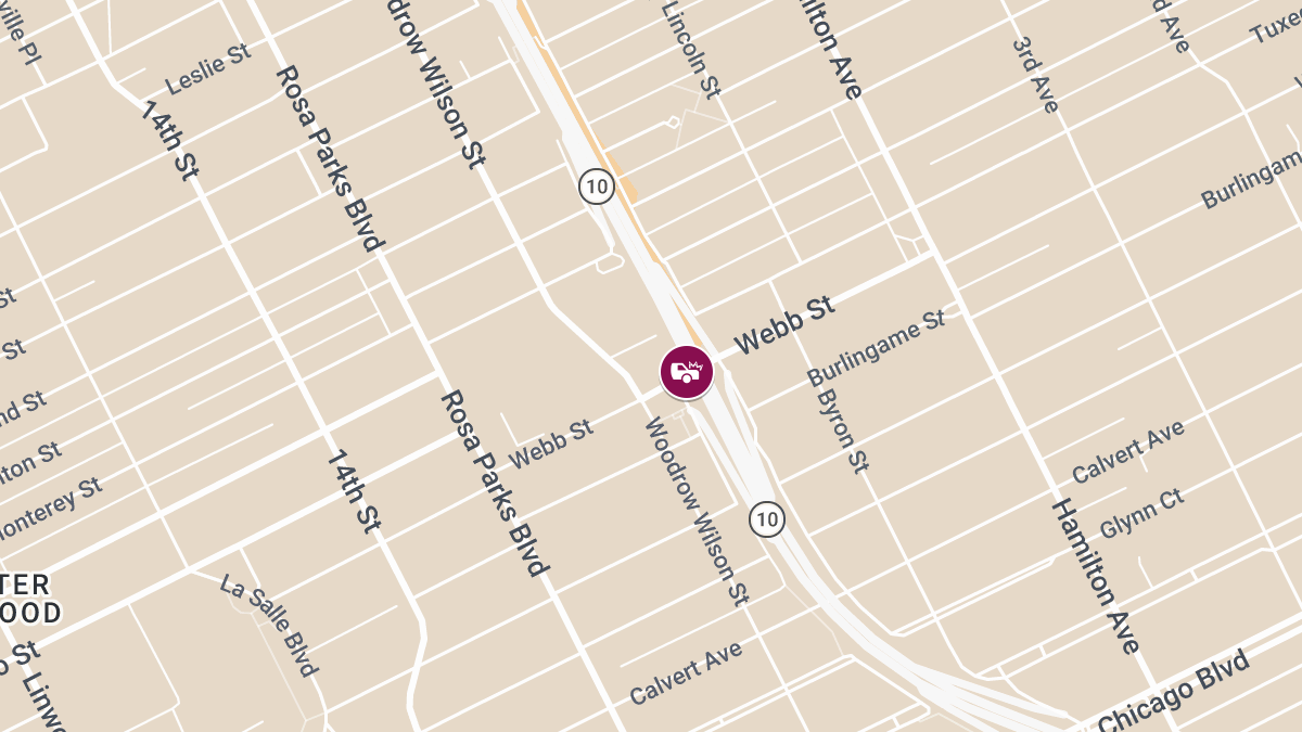 Crash with Injuries on Lodge Fwy at Webb Ave