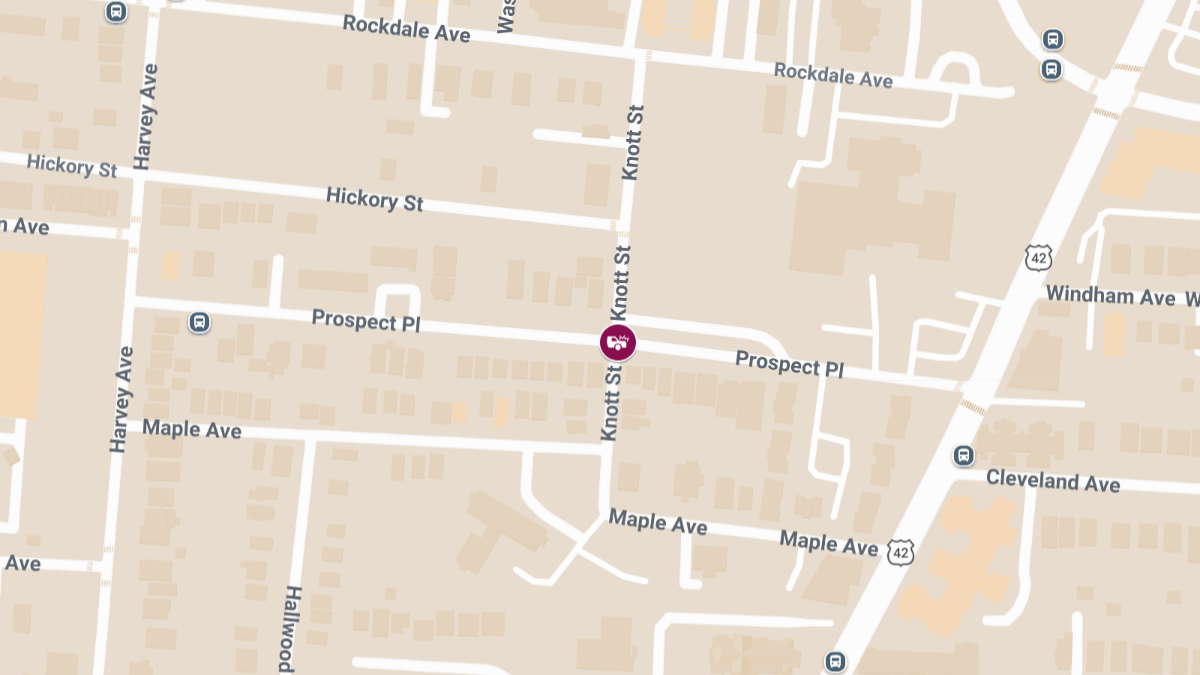 Crash with Injuries on Prospect Pl at Knott St