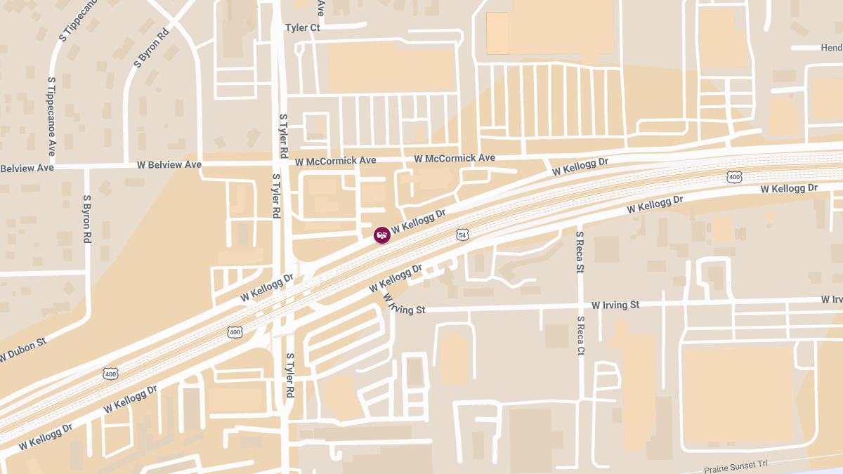 Crash with Injuries on WB Kellogg Near Tyler Rd