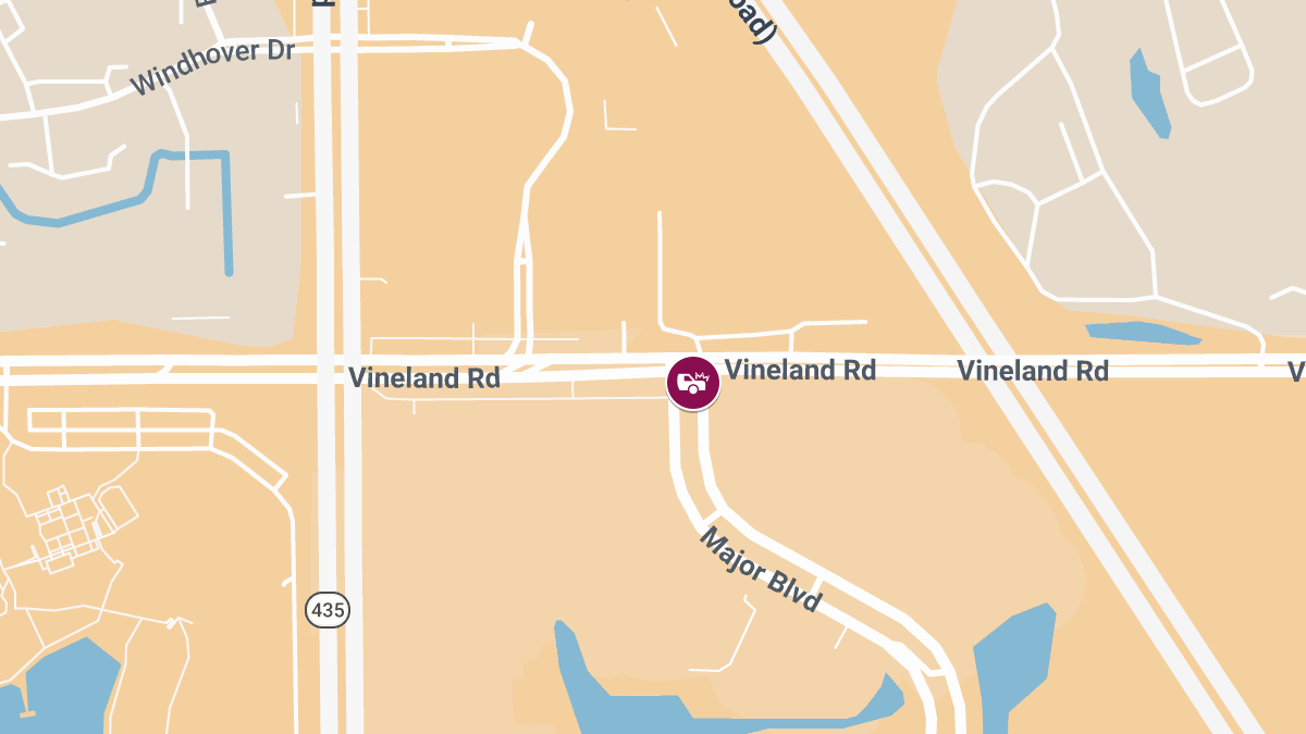 Entrapment, Injuries in Crash on Major Blvd & Vineland Rd
