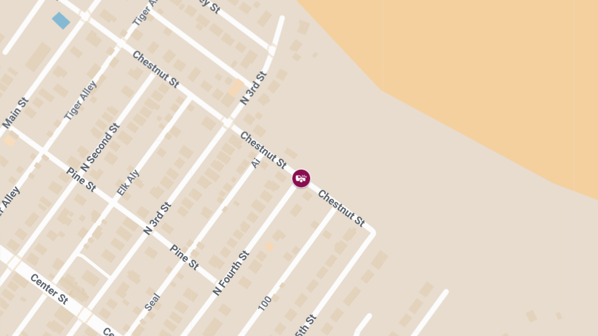 Injuries Reported After Crash at Chestnut St & N Fourth St