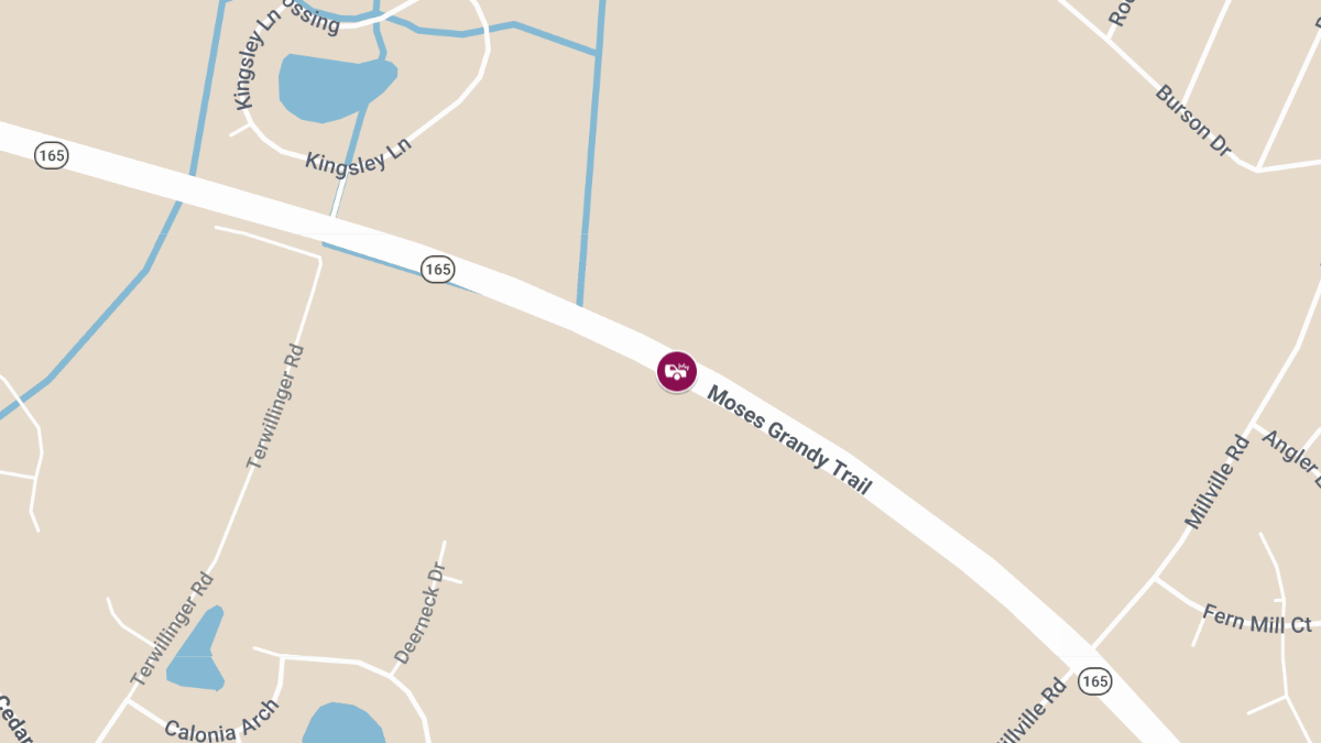 Injuries Reported in Crash With Entrapment at Moses Grandy Trail