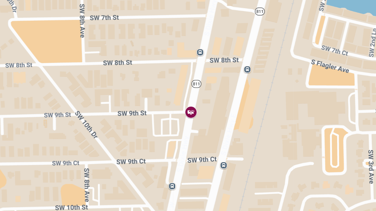 Injuries Reported in Crash at FL-811 & SW 9th St