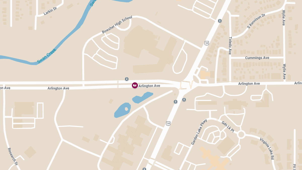 Injuries Reported in Crash on Arlington Ave