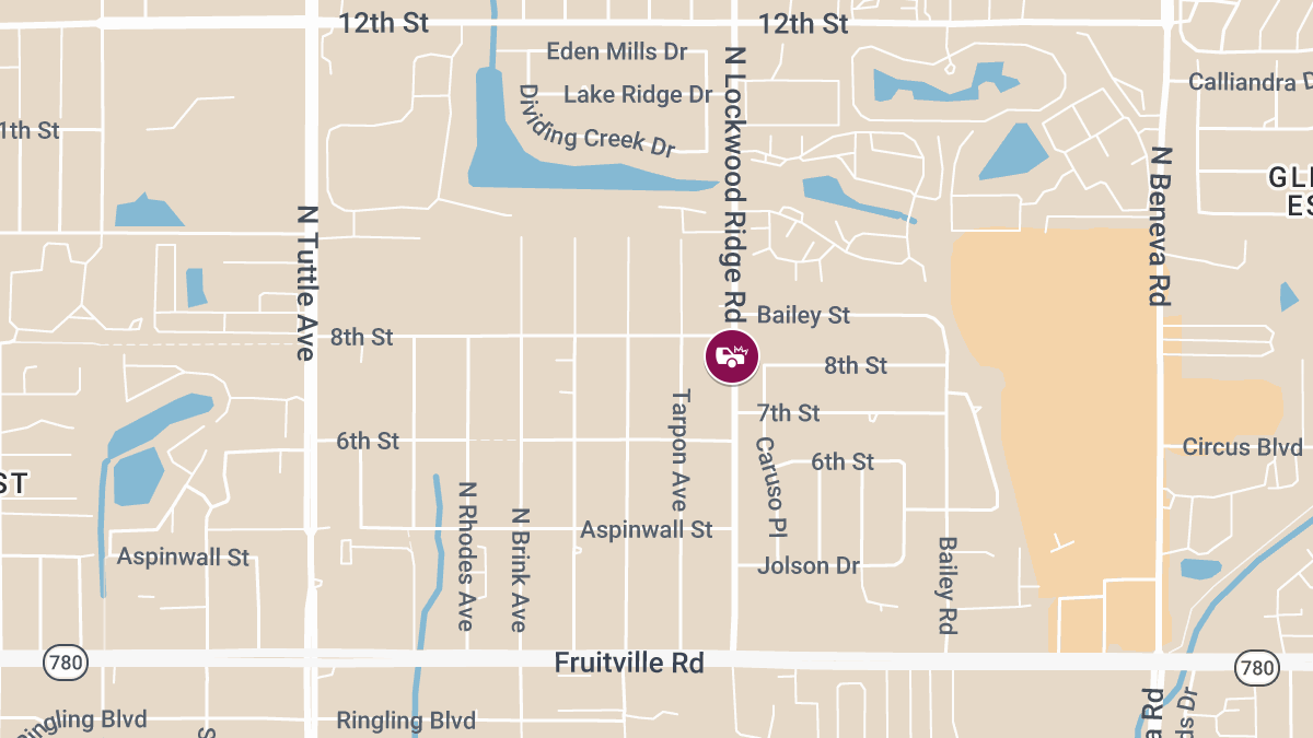 Injuries in Crash on N Lockwood Ridge Rd