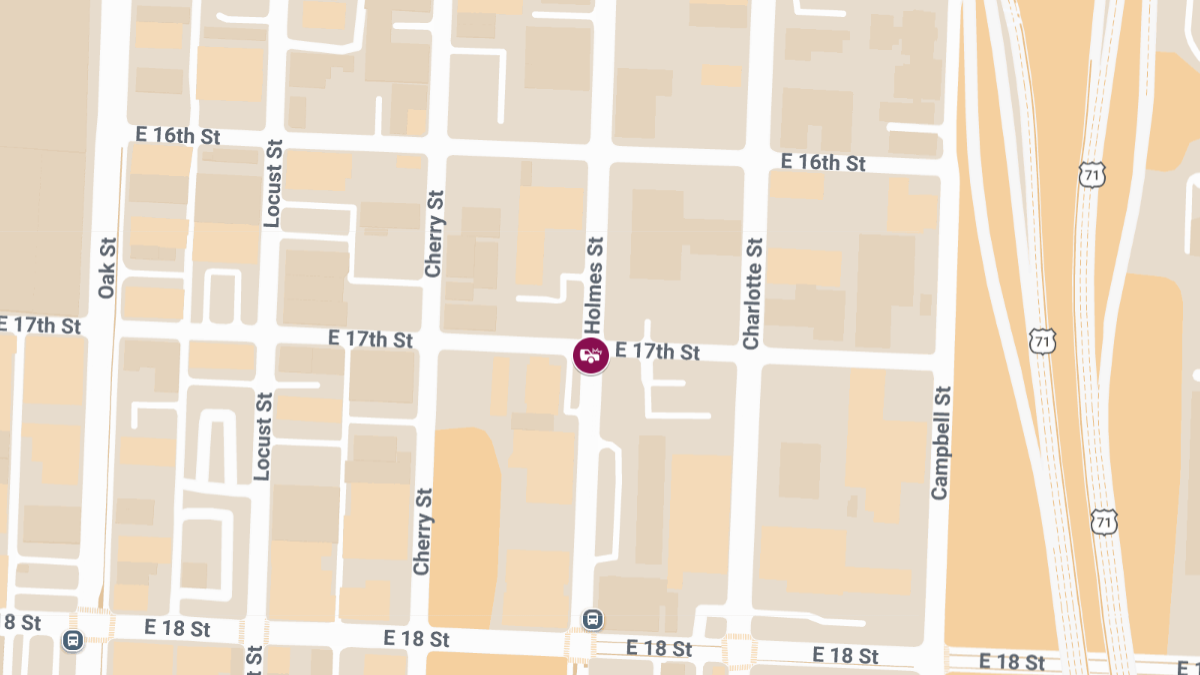 Injury Accident at E 17th St & Holmes St