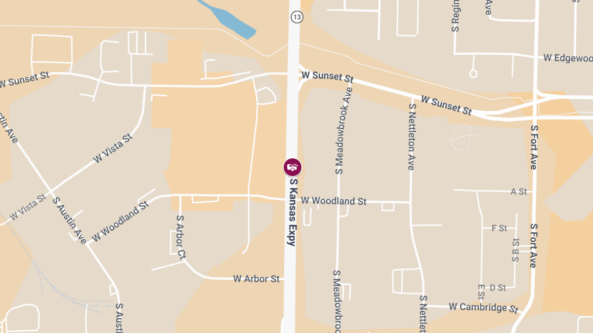 Injury Collision at Kansas Expy & Woodland St