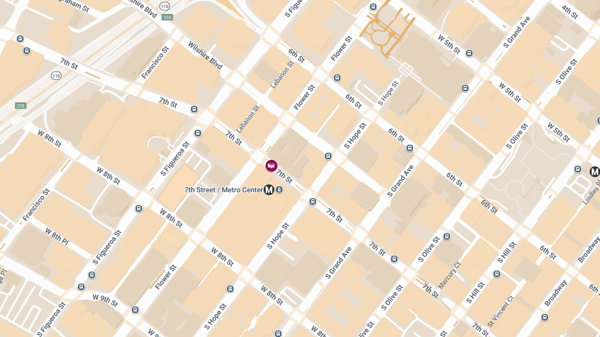 Injury Crash Reported at 700 W 7th St