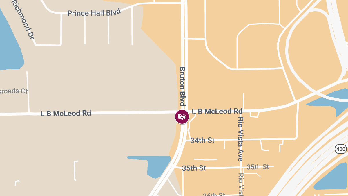 Injury Crash Reported at L B McLeod Rd & Vineland Rd