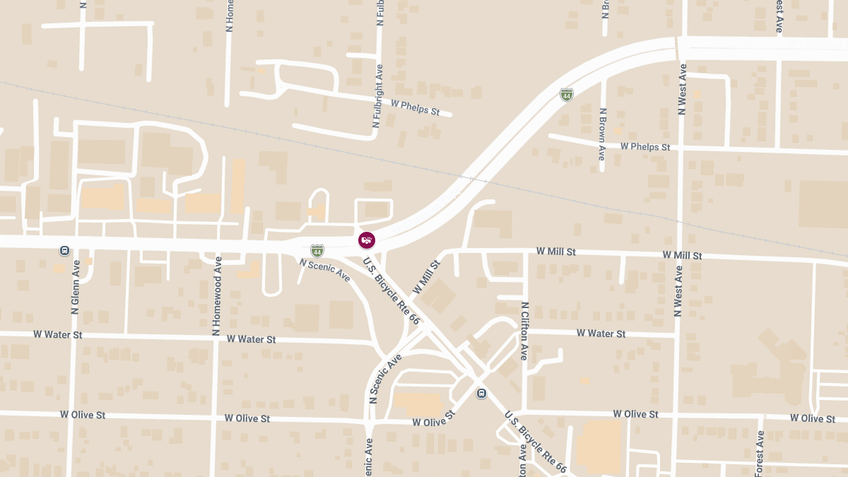 Injury Crash Reported at W Chestnut Expy & W College Rd