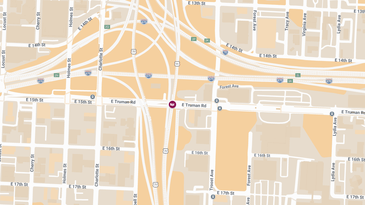Injury Crash at Bruce R Watkins Dr & E Truman Rd