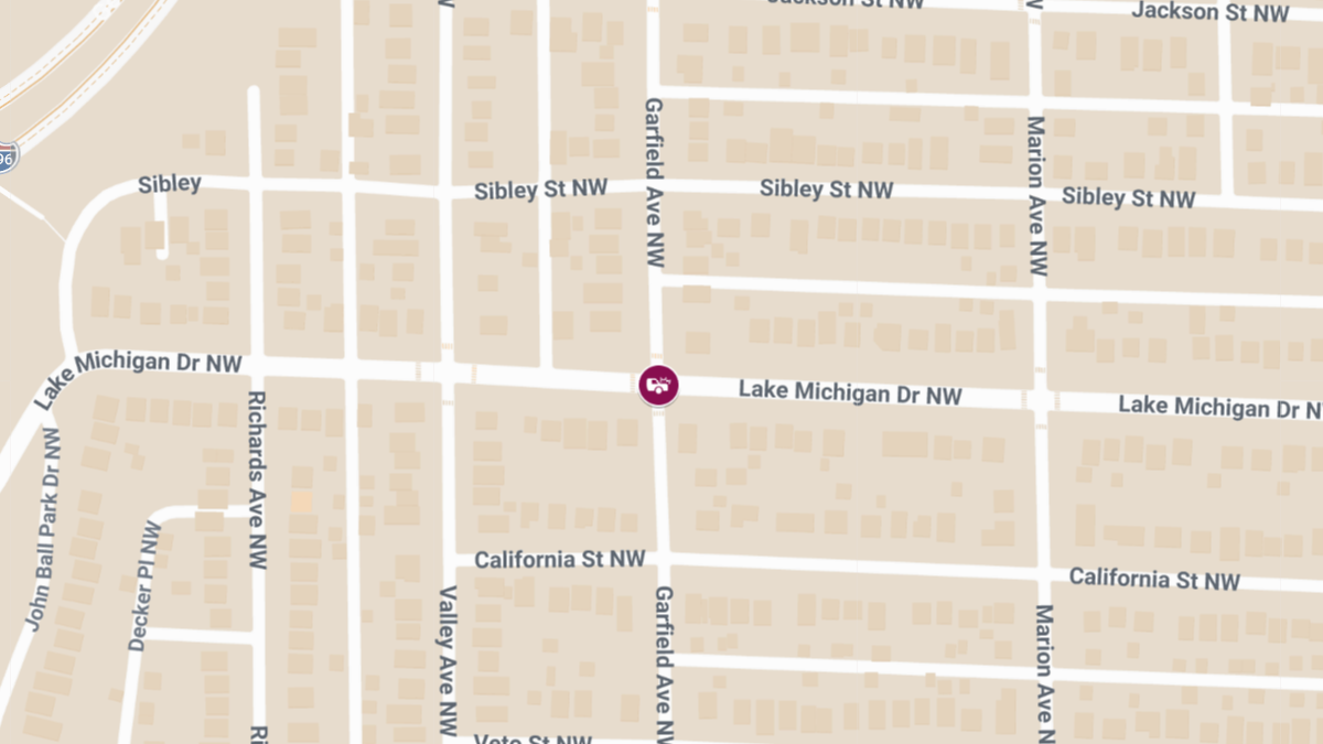 Injury Crash at Garfield Ave & Lake Michigan Dr