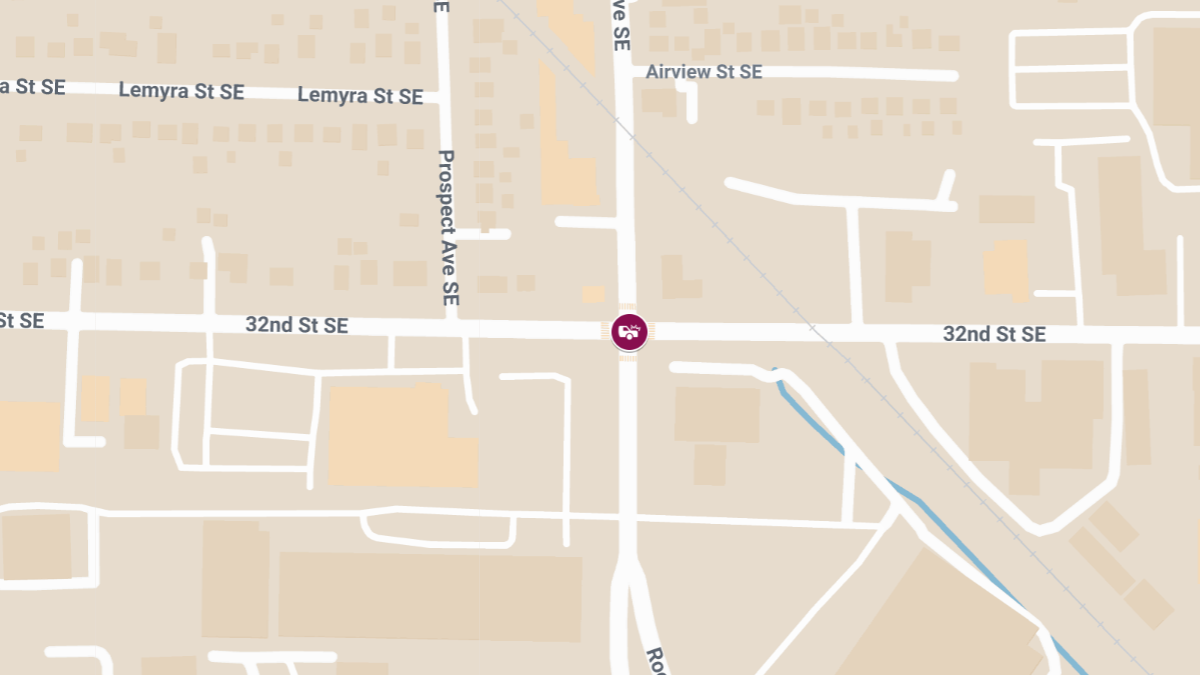 Injury Crash at Madison Ave SE & 32nd St
