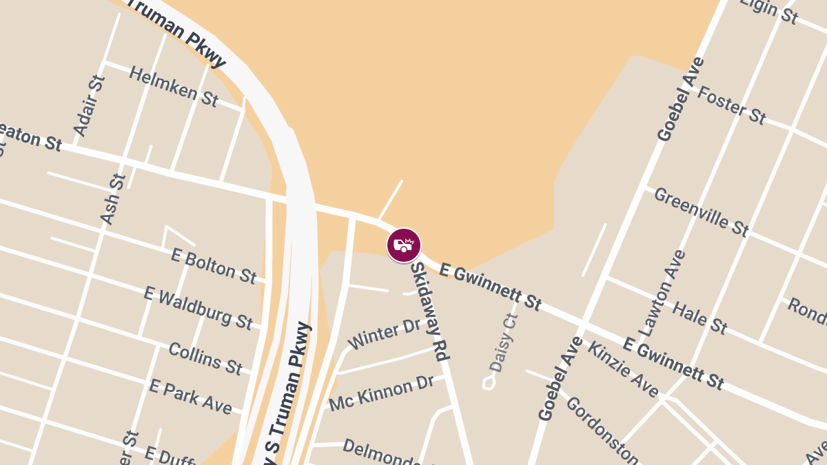 Injury Crash at Wheaton St & Skidaway Rd