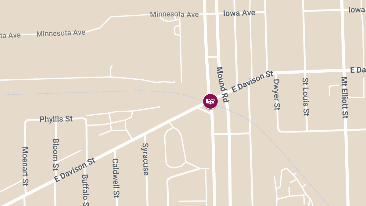 Injury Reported in Two-Car Crash at Davison St and Mound Rd