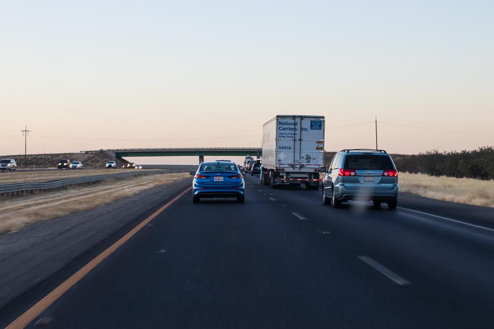 How Long Can a Car Stay on the Shoulder Before It Gets Towed?
