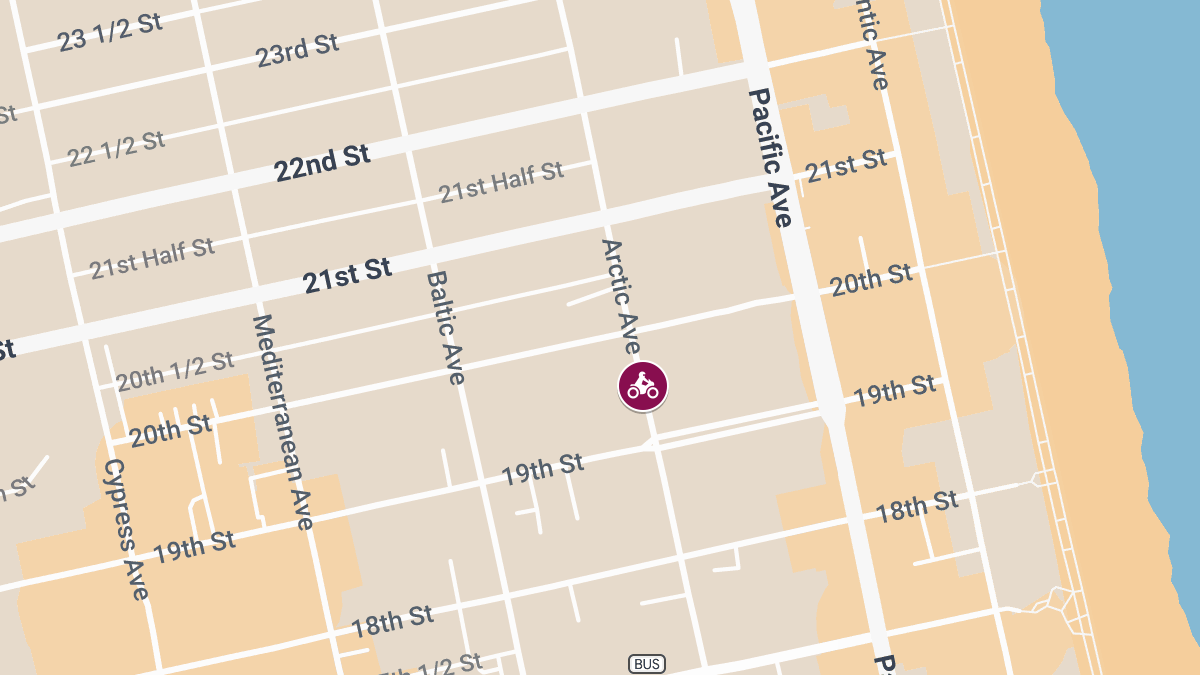 Motorcycle Crash With Injuries Reported on Arctic Ave