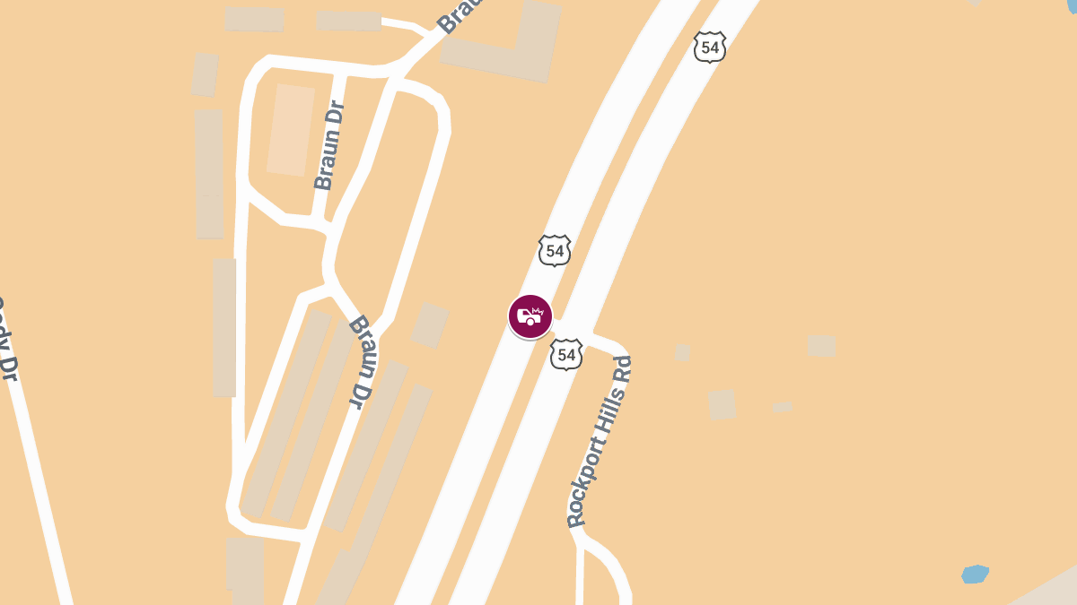 One Injured in Crash on US 54 at Rockport Hills Rd