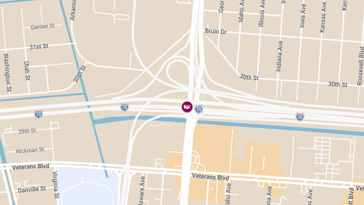 Three-Vehicle Crash With Injury at I-10 EB Exit to Williams Blvd