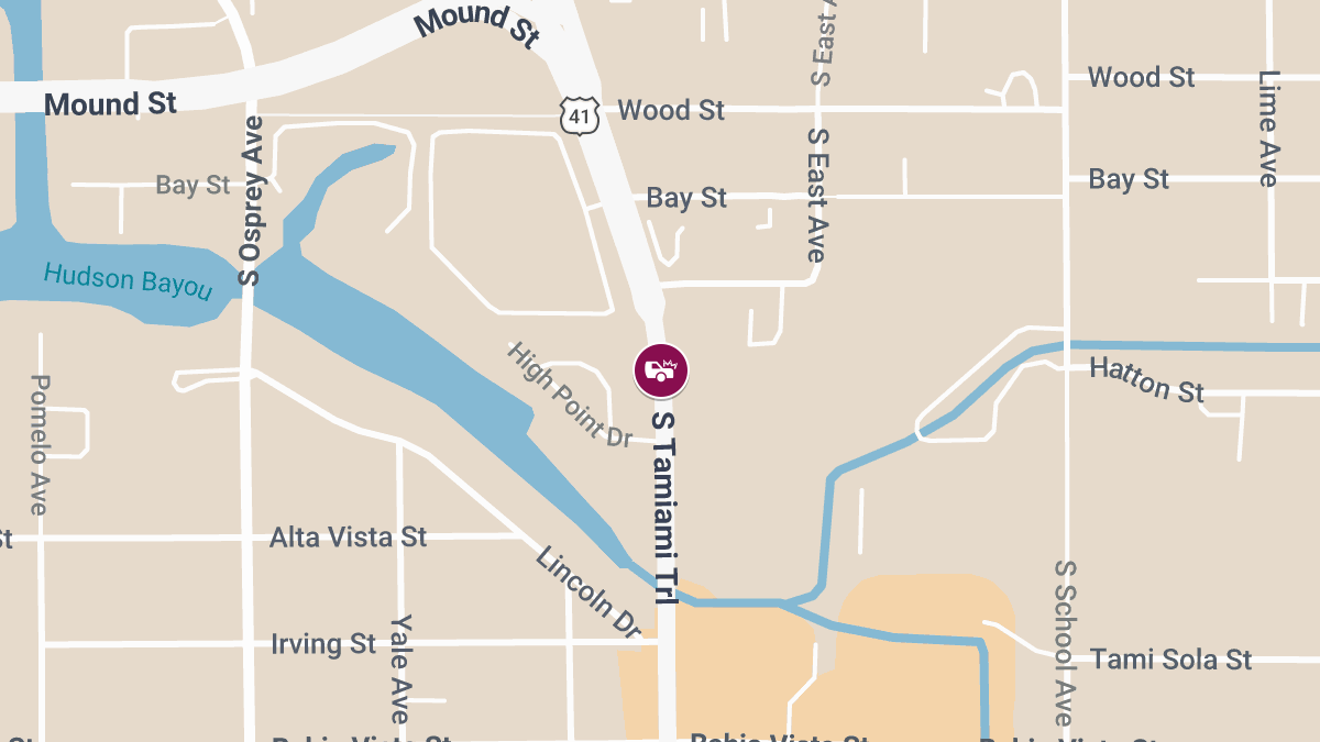 Traffic Accident Results in Injuries at S Tamiami Trl