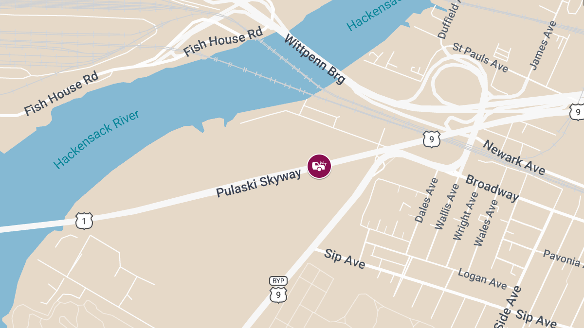 Traffic Collision With Injuries Reported on Pulaski Skyway