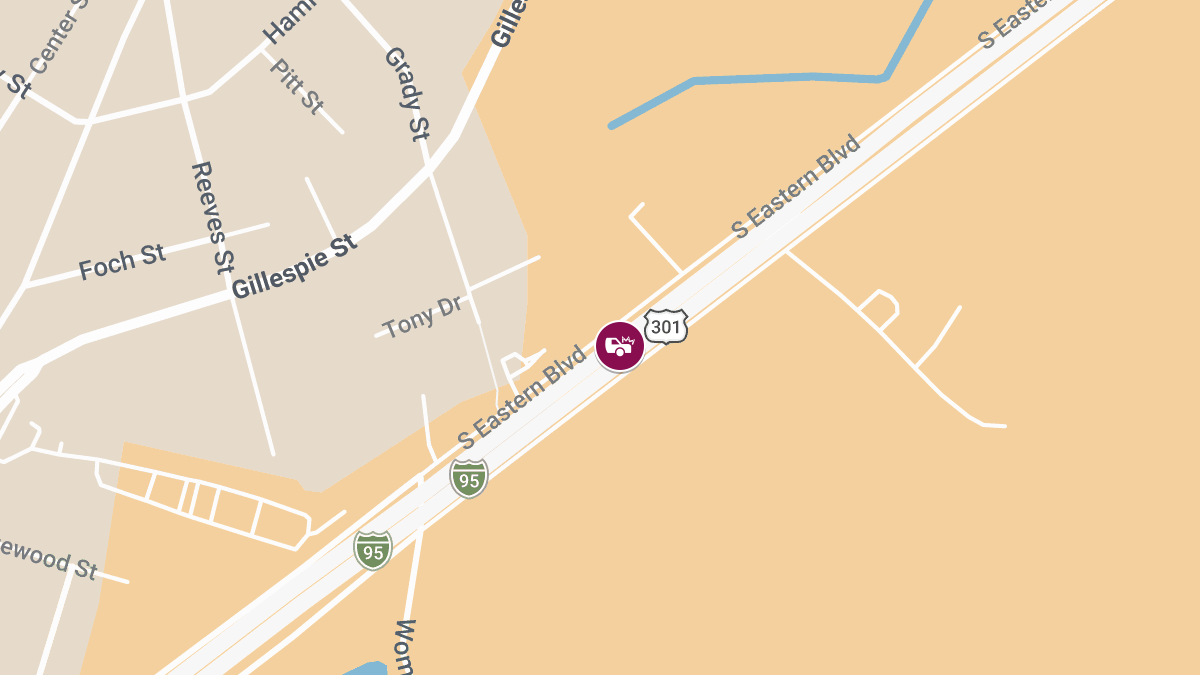 Traffic Crash with Injuries on Eastern Boulevard