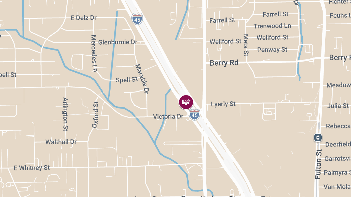 Vehicle Crash with Trapped Person on Southbound I-45