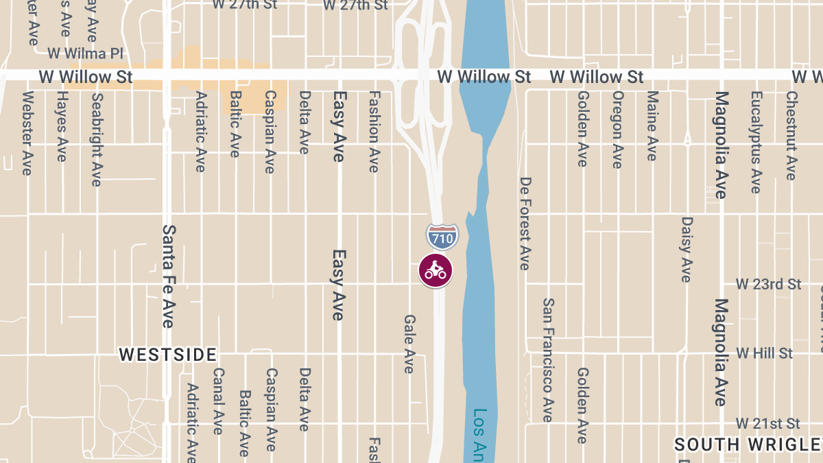 Motorcycle Crash Injures One on I-710 Near Willow St