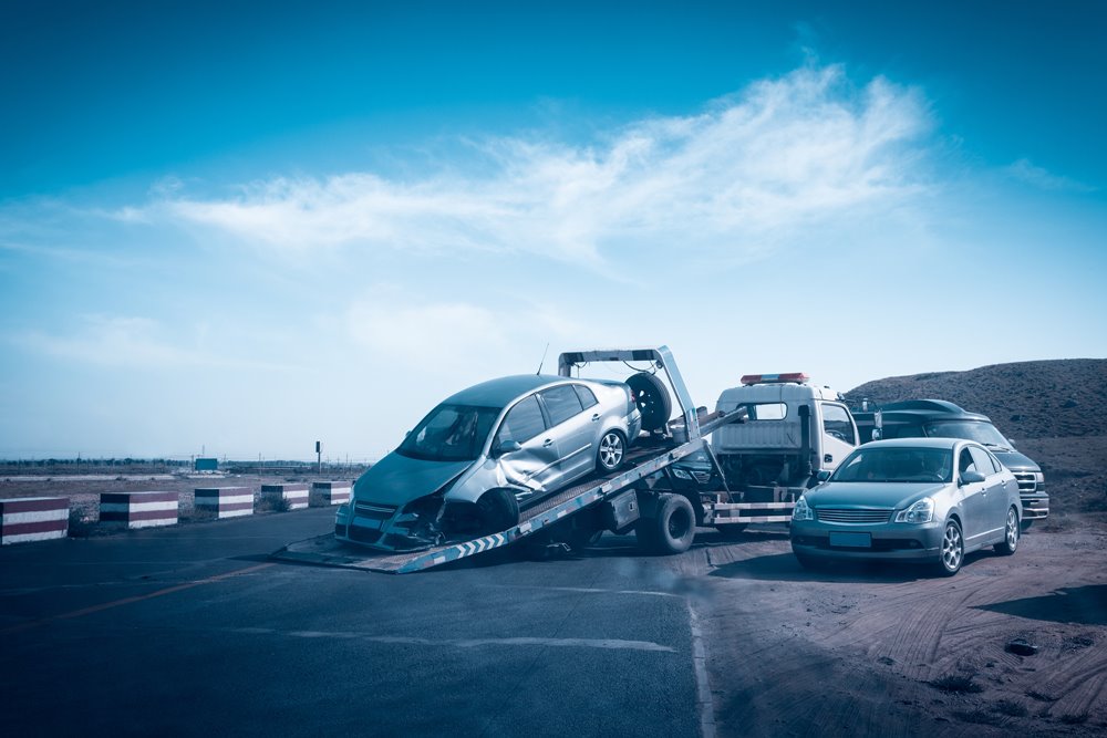 How Do Tow Trucks Find You if You Break Down on a Highway?