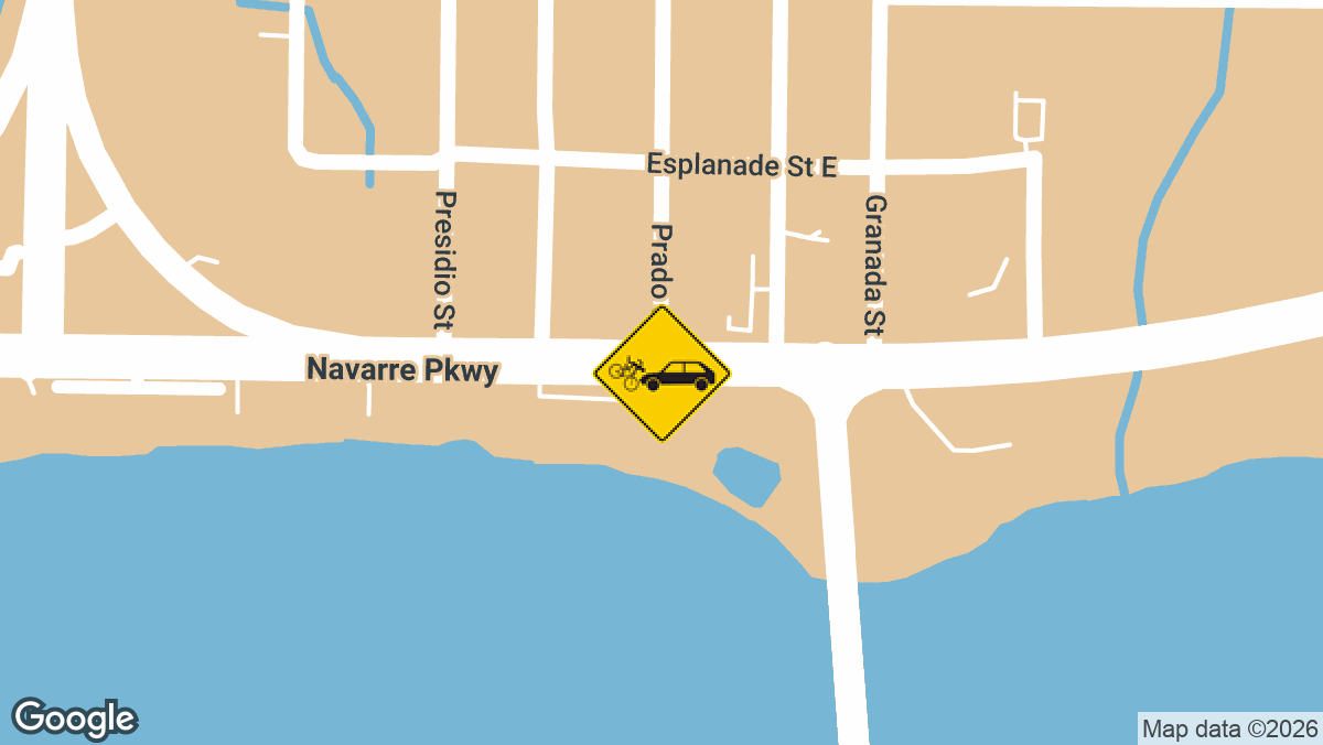 A 45-year-old bicyclist from Navarre sustained serious injuries Sunday morning in a collision involving an SUV and a pickup truck on US 98 near Prado St in Santa Rosa County.